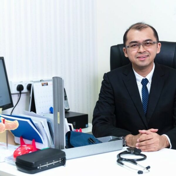 Dr. Christopher Lee T.